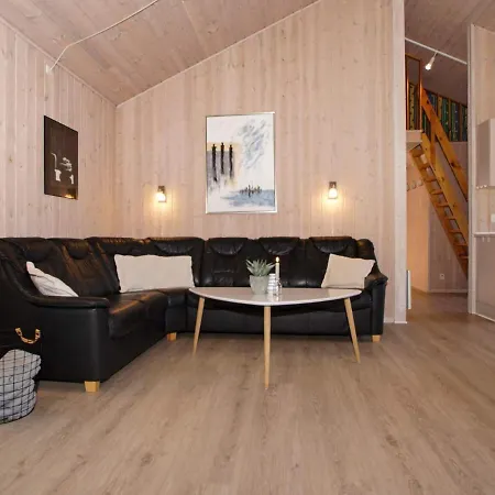 4 Star Holiday In * Hemmet