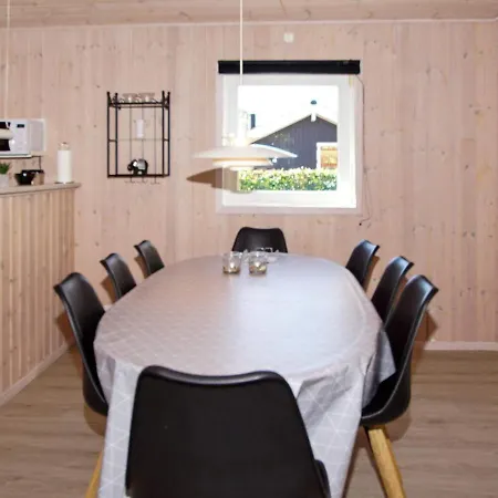 4 Star Holiday In * Hemmet